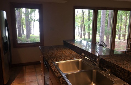 Holly Lake Ranch Casa | Hermosa cabaña frente al mar en Holly Lake, capacidad para 6 personas, muelle privado con canoa