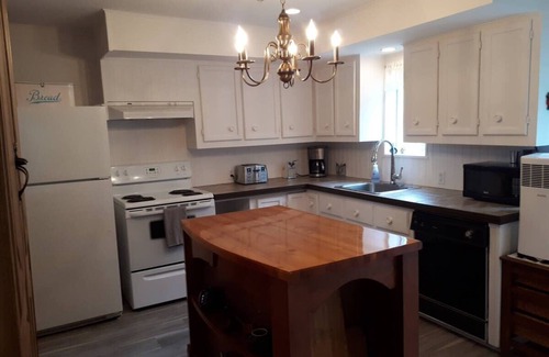 Shannon Chalet De Esquí | Le Grand Heron - Waterfront Cabin with Spa