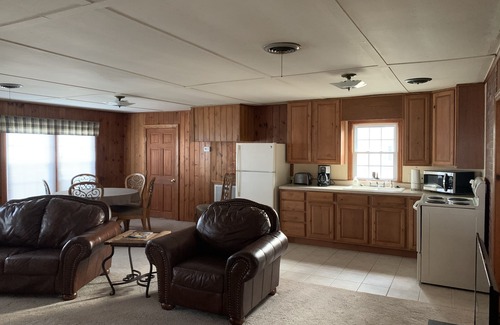 Oconto Cabaña | Waterfront cottage near Oconto