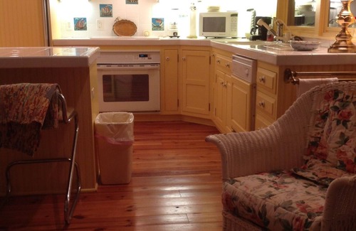 Beaufort Cabaña | Waterfront Cottage with Private Veranda