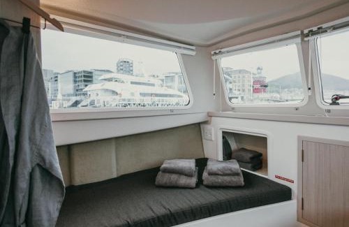 Victoria and Alfred Waterfront Alquiler De Eote | Waterfront Houseboat