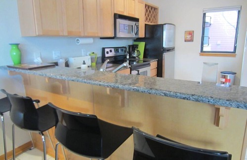 Old Town Chinatown Condominio | Waterfront Pearl Home Away from home: ¡Tarifas reducidas para el mes de mayo!