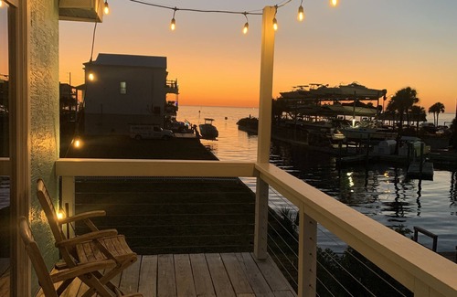 Hudson Beach Estates Casa | Waterfront Vacation Home with Gulf view- Boaters Paradise