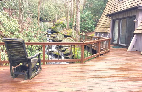 Boone Casa | Waters Fall: escenario privado e impresionante en Hound Ears cerrado. Cerca de BR y Boone