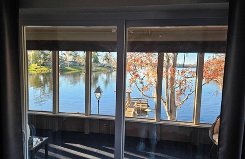 Telogia Casa | WatersEdge - Spacious 4-Bedroom 2-Bath Home on Lake Talquin Near Tallahassee