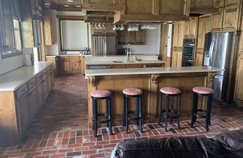 Kolin Casa | waterside views of oxbow, kayak,fishing, perfect spot, private deck/balcony