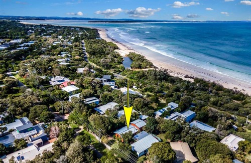 Inverloch Casa | Wavelength Free Wifi and Pet Friendly outside only