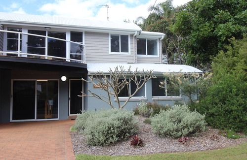 Boomerang Beach Casa | Waverider 1- Close to the beautiful Boomerang Beach