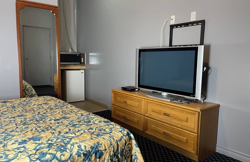 Guelph Hotel | WAYFARE MOTEL