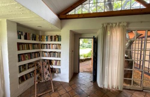 Harare Cama Y Desayuno | Weaver Cottages