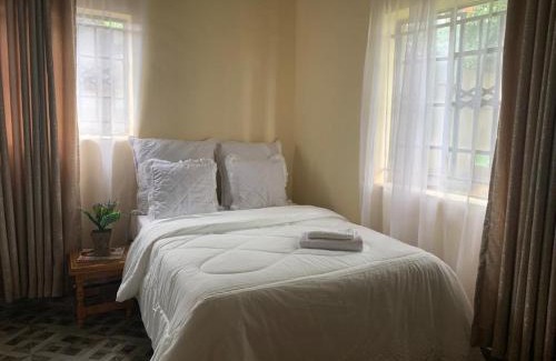 Chikomba Apartamento | Wedza Cottages