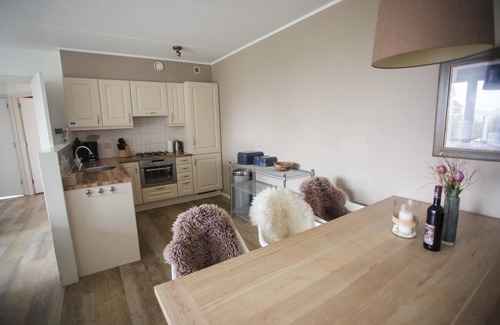 Ameland Apartamento | Weidevilla 14 8 camas, 1 cuna, 1 saunas y 2 baños.