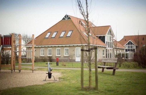 Ameland Apartamento | Weidevilla 14 8 camas, 1 cuna, 1 saunas y 2 baños.