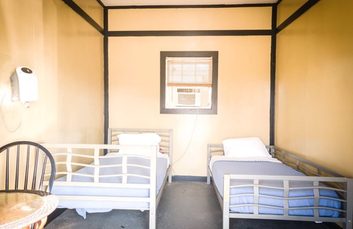 Centre Hotel | Weiss Lake Lodge