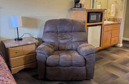 Centre Hotel | Weiss Lake Lodge