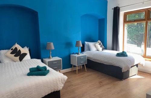 Cockett Casa | Welbeck House, close to Swansea Central