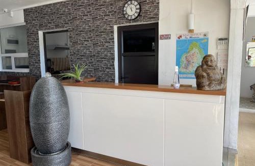 Grand-Baie Hotel | Welcome Inn
