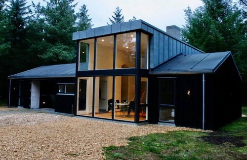 Skals Casa | Welcome to a nice, large holiday home.