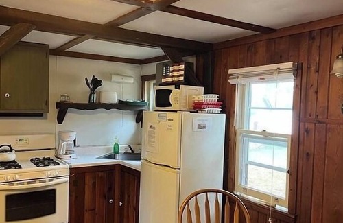 Gaylord Cabina | Welcome to Cottage 3 at Heart Lake Resort!