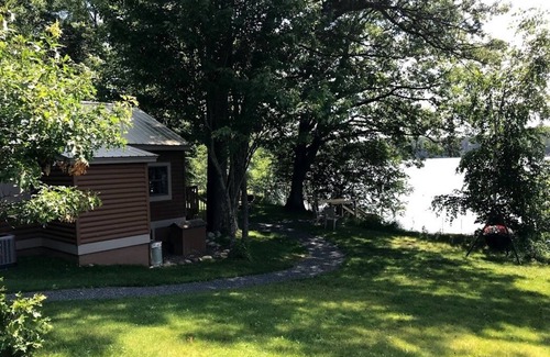 Hayward Cabina | Bienvenido a la cabaña de Kelsey en el flujo de Chippewa