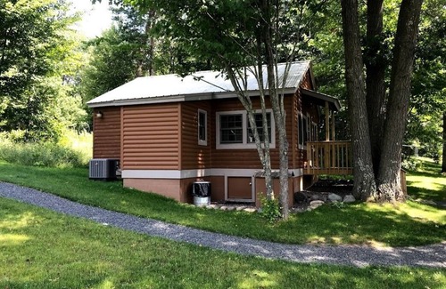 Hayward Cabina | Bienvenido a la cabaña de Kelsey en el flujo de Chippewa