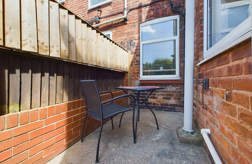 Pleasley Casa | Welcome to Lily's Cottage - a three bedroom house sleeping up to five guests