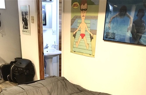 La Grange Park Casa | Welcome to our charming home!