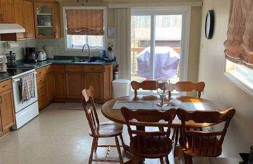 Sauble Beach Casa | Welcome to Red door cottage! Sauble Beach!