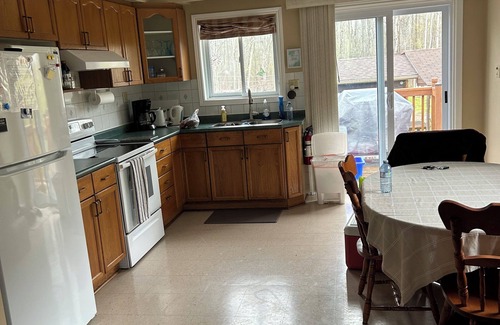 Sauble Beach Casa | Welcome to Red door cottage! Sauble Beach!