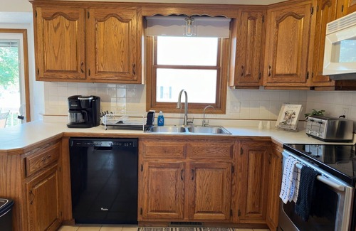 Bolivar Casa | Welcome to The Modern Magnolia! Where convenience and comfort meet.