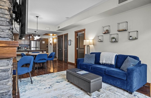 Canmore Hotel | Welcoming Poolside Condo – Perfect for Couples!
