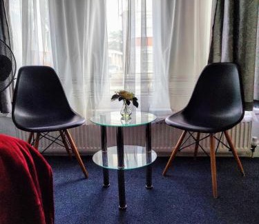 Valentines Hotel | Wellesley Hotel