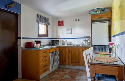 Martinamor Cabaña | Casa rural de bienestar para 2 personas, con jacuzzi y a un paso de Salamanca