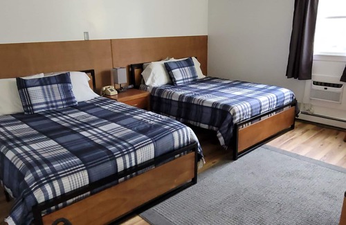 Bethel Hotel | West Bethel Motel