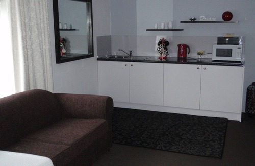 Queenstown Hotel | West Coaster Motel