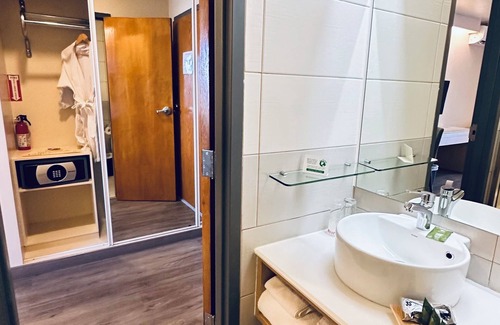 Koror Hotel | West Plaza Hotel at Lebuu Street