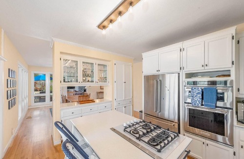 Lake Almanor West Casa | West Shore Lakefront Luxury Estate! Kayaks, Dock/Buoys, Exceptional Views!!!