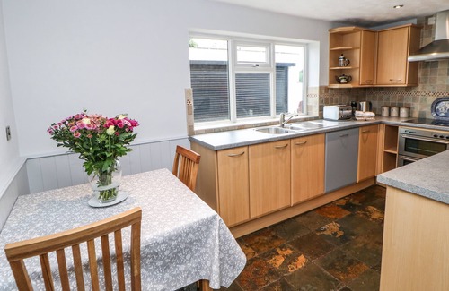 Melmerby Cabaña | WEST VIEW, pet friendly, character holiday cottage in Ripon