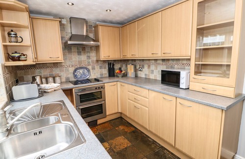 Melmerby Cabaña | WEST VIEW, pet friendly, character holiday cottage in Ripon