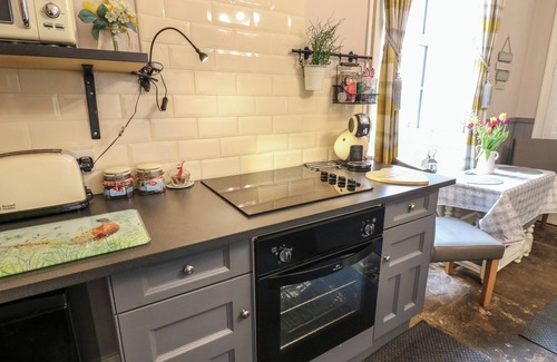 Anick Cabaña | West Wing Cottage