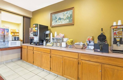 Osage Hotel | Western Inn & Suites