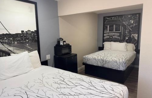 Willits Hotel | Western Village Inn-NEWLY RENOVATED