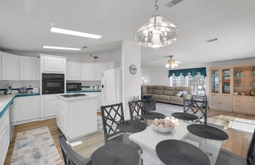 Bouvet Island Casa | Where dreams come true in this 3-bedroom house in delightful Fort Myers,FL.