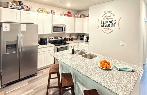 Little River Casa | Where Nostalgia Meets North Myrtle Beach Fun, 4-bedroom house with AC, WiFi