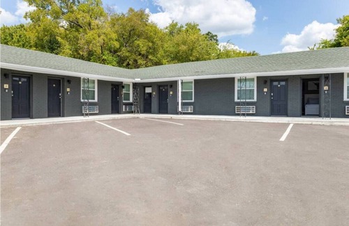 Nashville Apartamento | Whimsical 2BR 10-Mins to Nashville