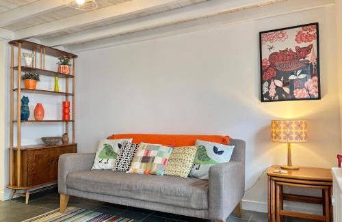 Chysauster Casa | Whirlygig Cottage, near to Penzance Harbour