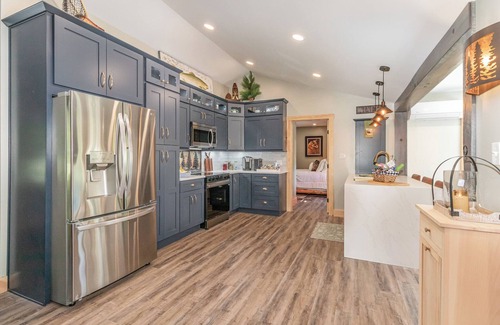 Biglerville Casa | Whispering Pines Cabin Cozy Forest Cabin Retreat