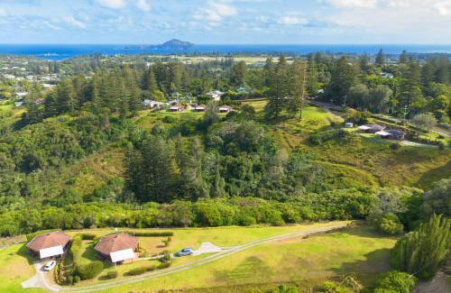 Norfolk Island Casa | Whispering Pines Cottages