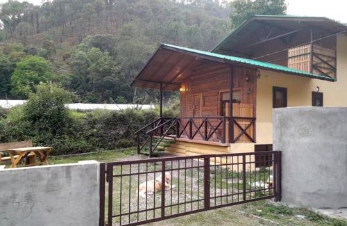 Bhimtal Chalet De Esquí | Whistling Thrush Chalet