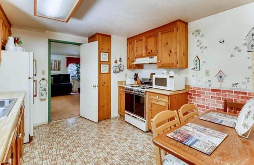 Nevada City Cabina | White Birch Cabin at Piety Hill Cottages